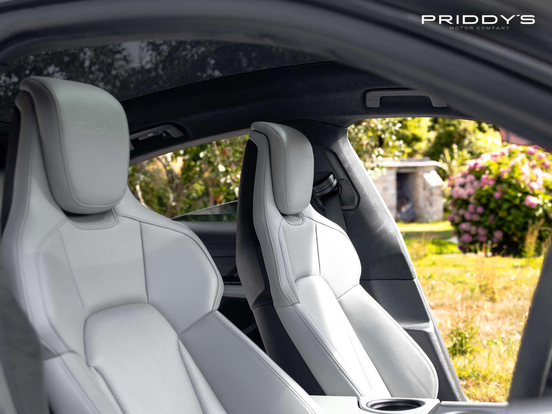 Porsche Taycan view 33