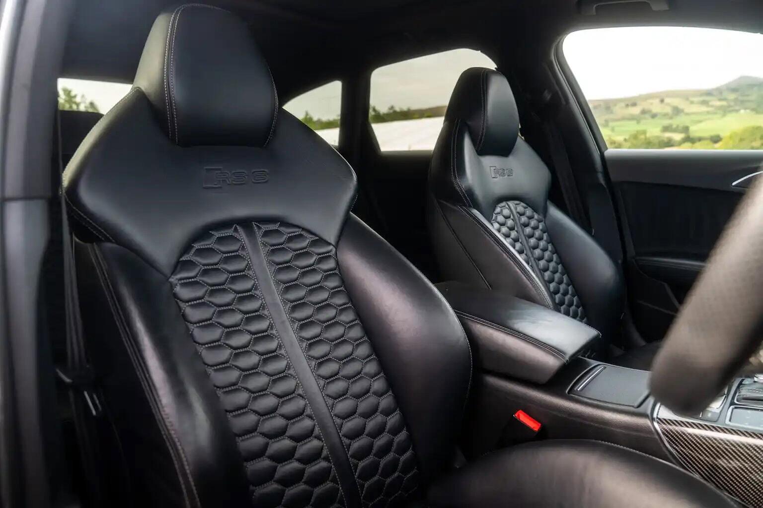 Audi RS6 view 22