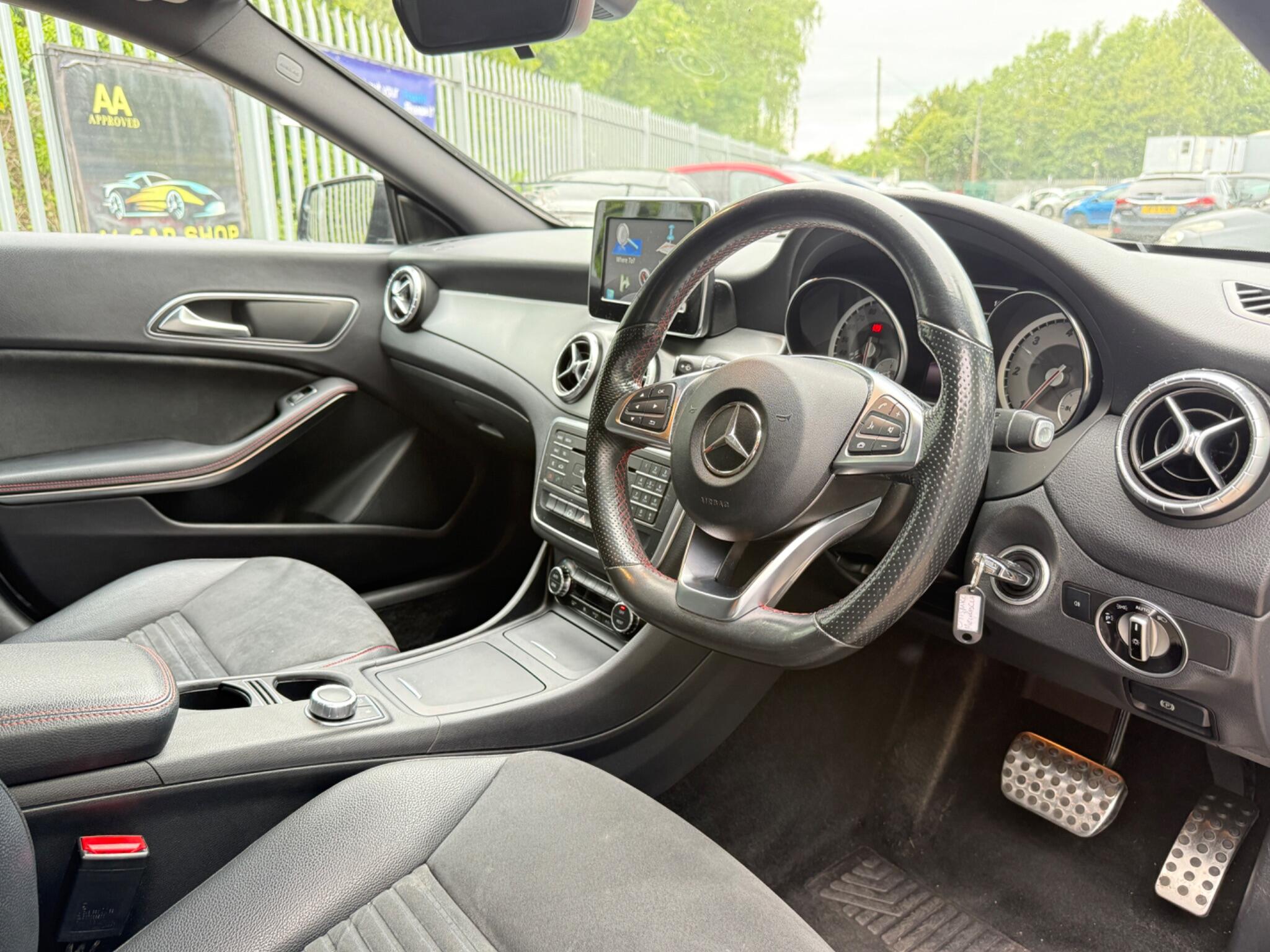 2015 Mercedes-Benz CLA image 19