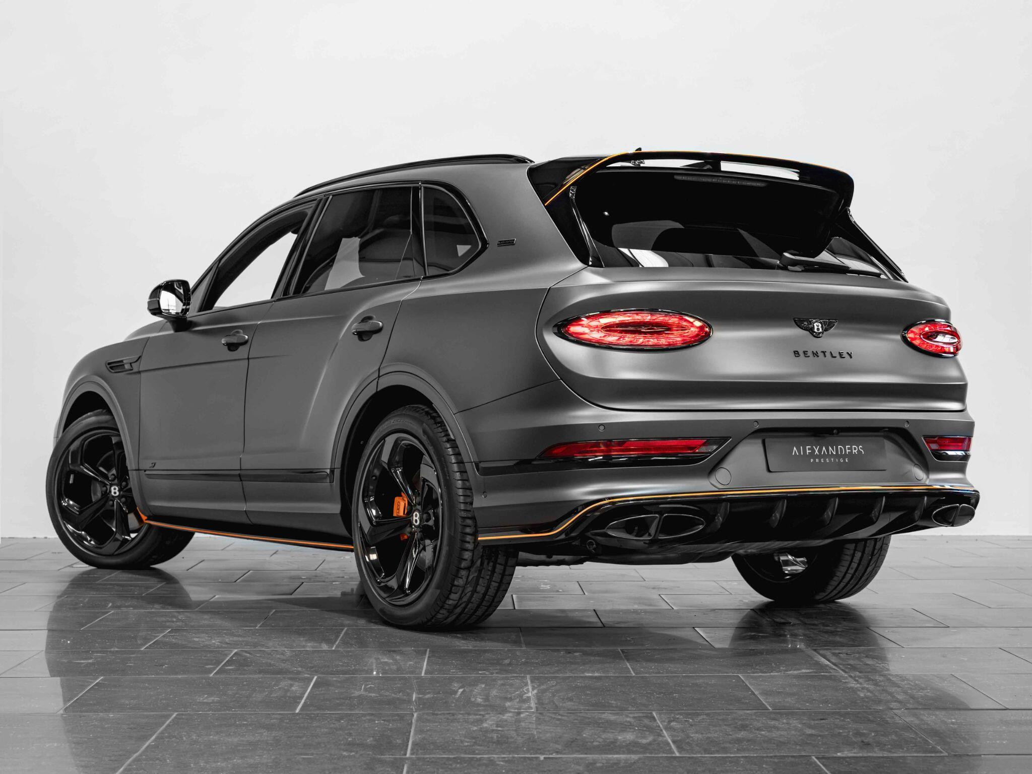 Bentley Bentayga view 9