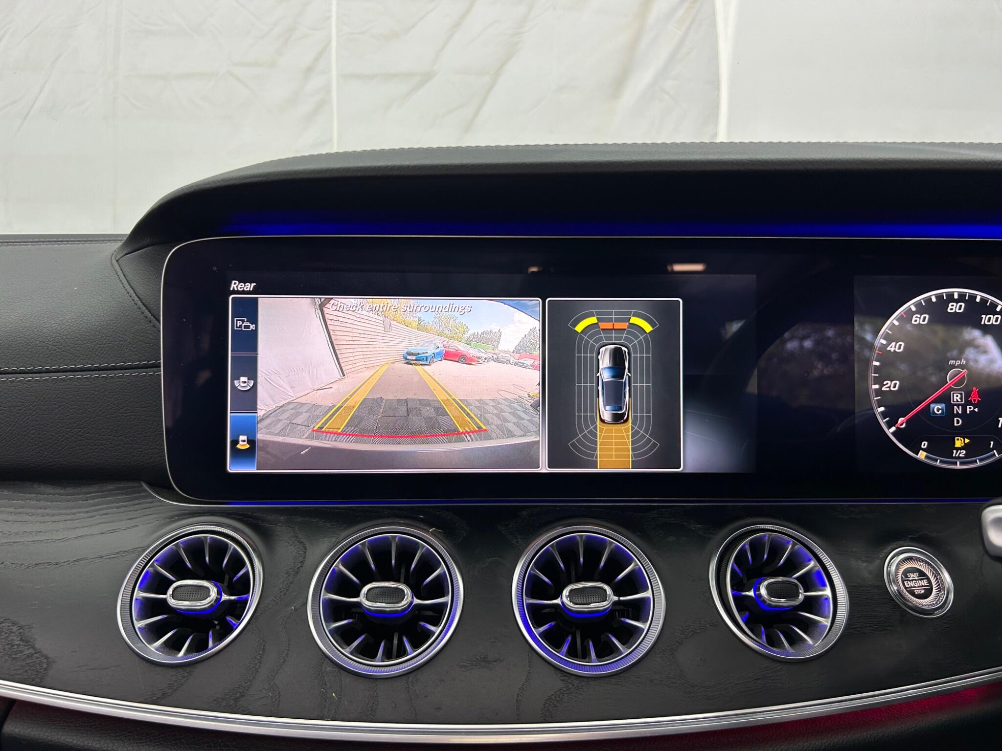 Mercedes-Benz E Class view 37