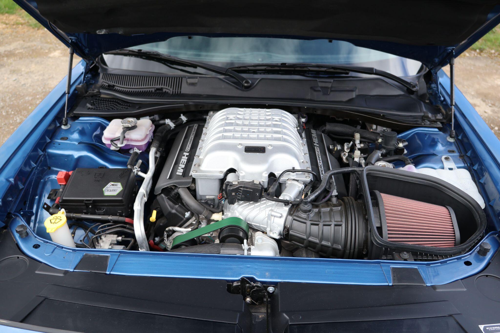 Dodge Challenger view 40