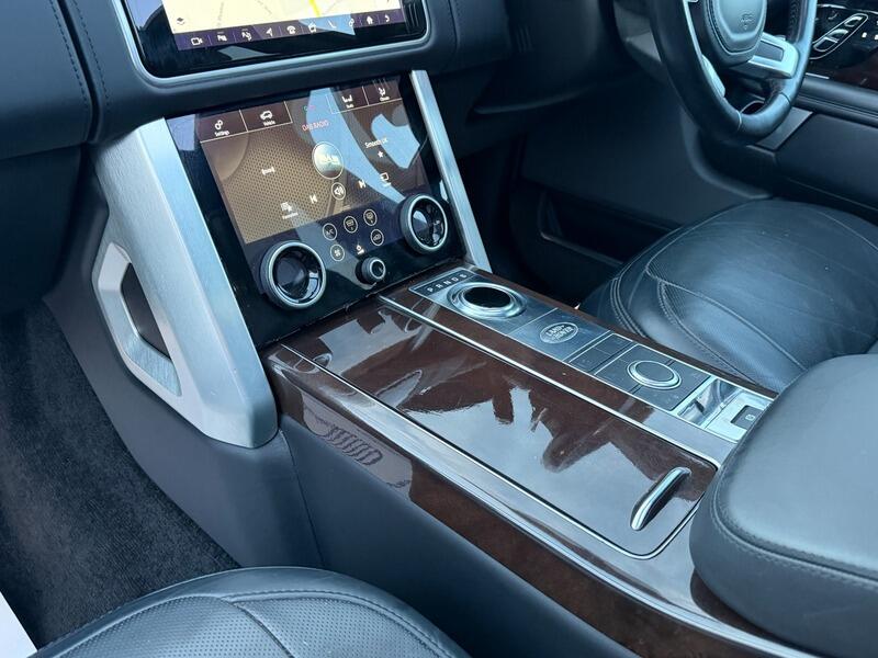 Land Rover Range Rover view 31