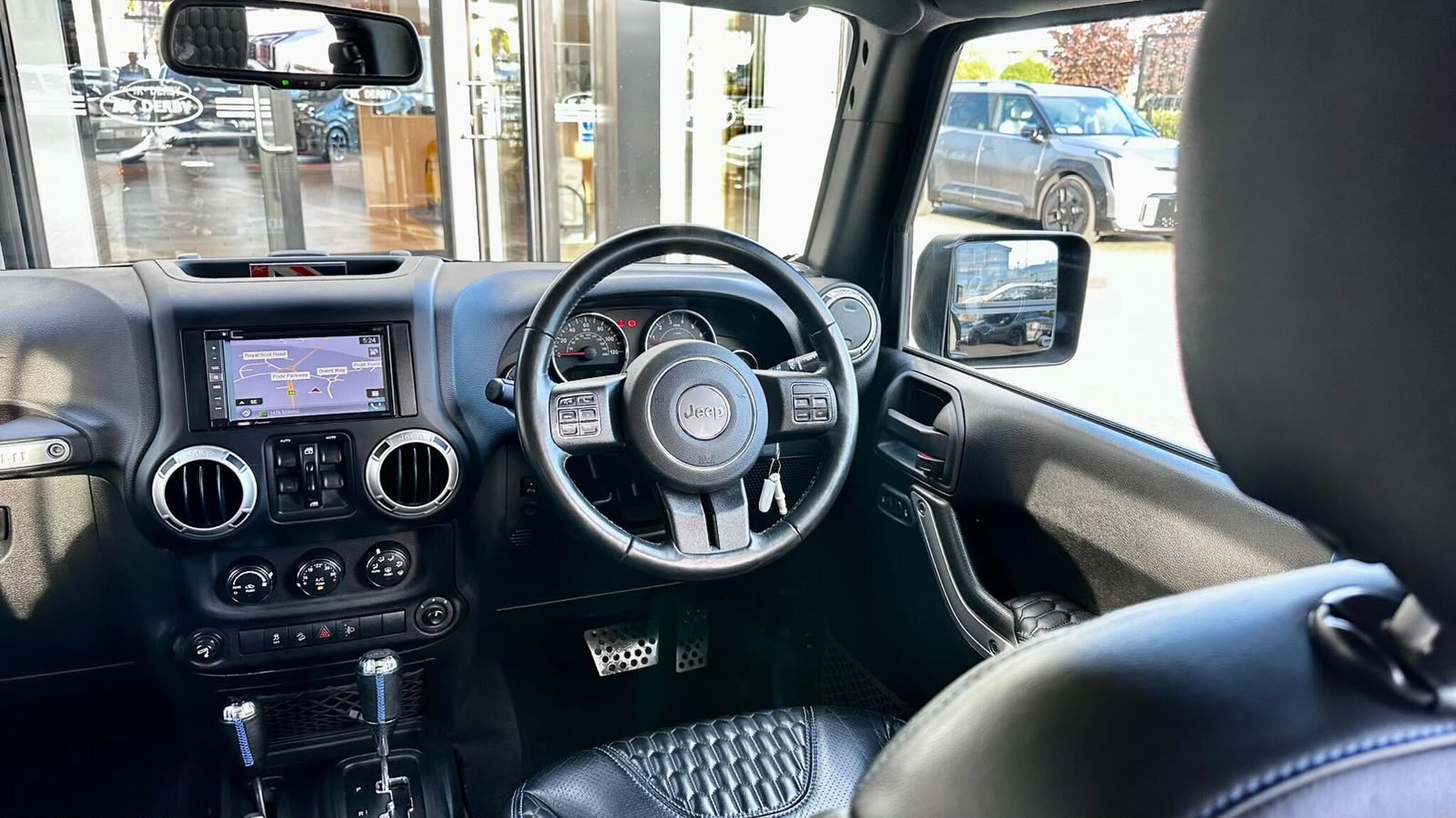 Jeep Wrangler view 33