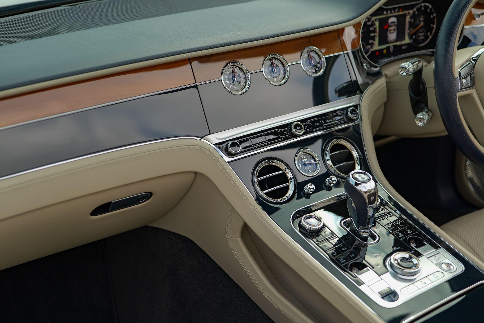 Bentley Continental view 20