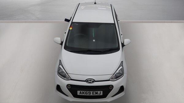 Hyundai I10 view 9