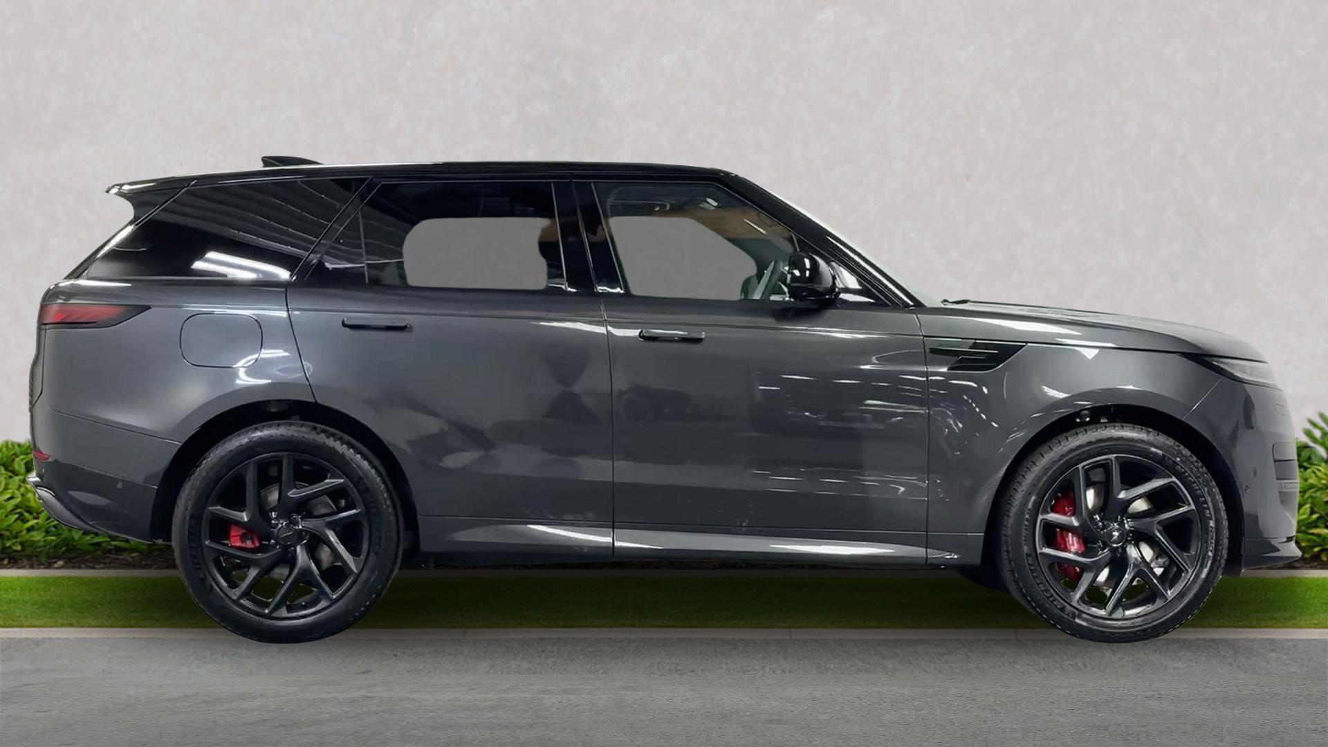 Land Rover Range Rover Sport view 5