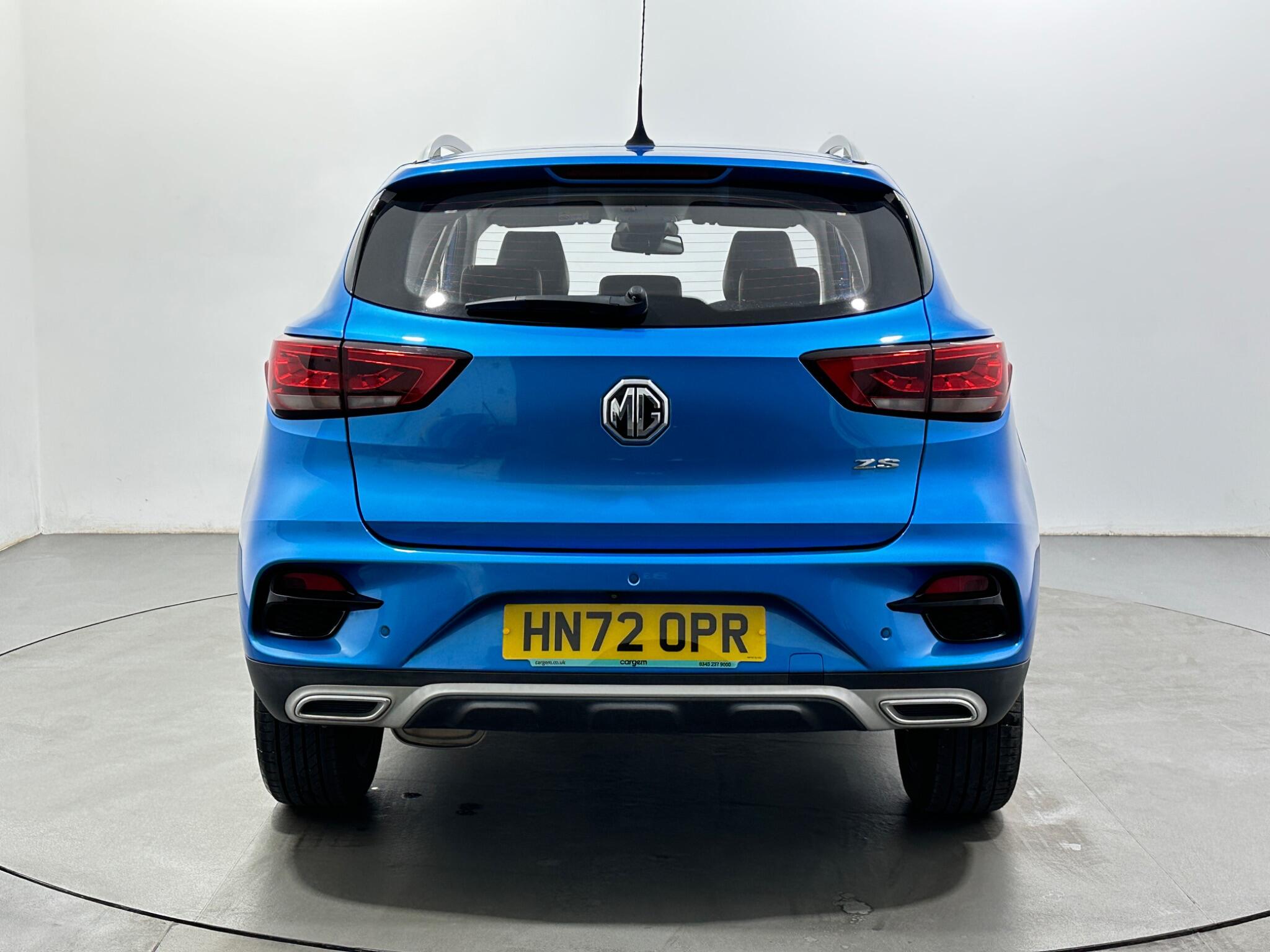MG ZS view 7