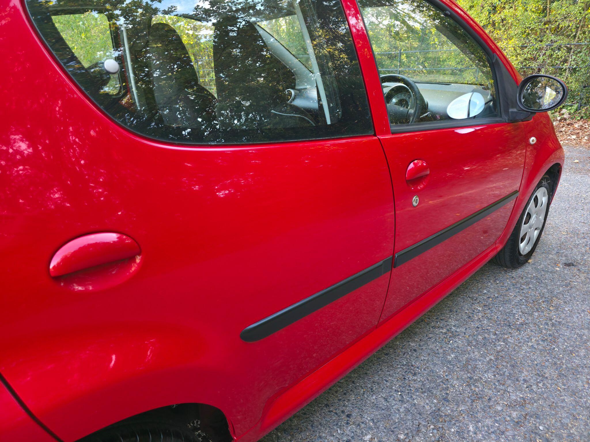 Peugeot 107 view 14