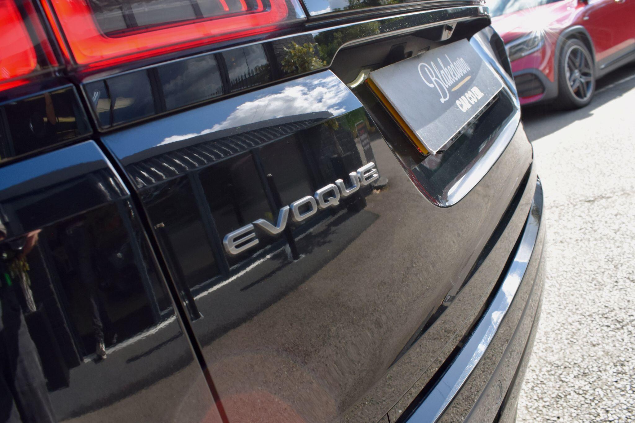Land Rover Range Rover Evoque view 37