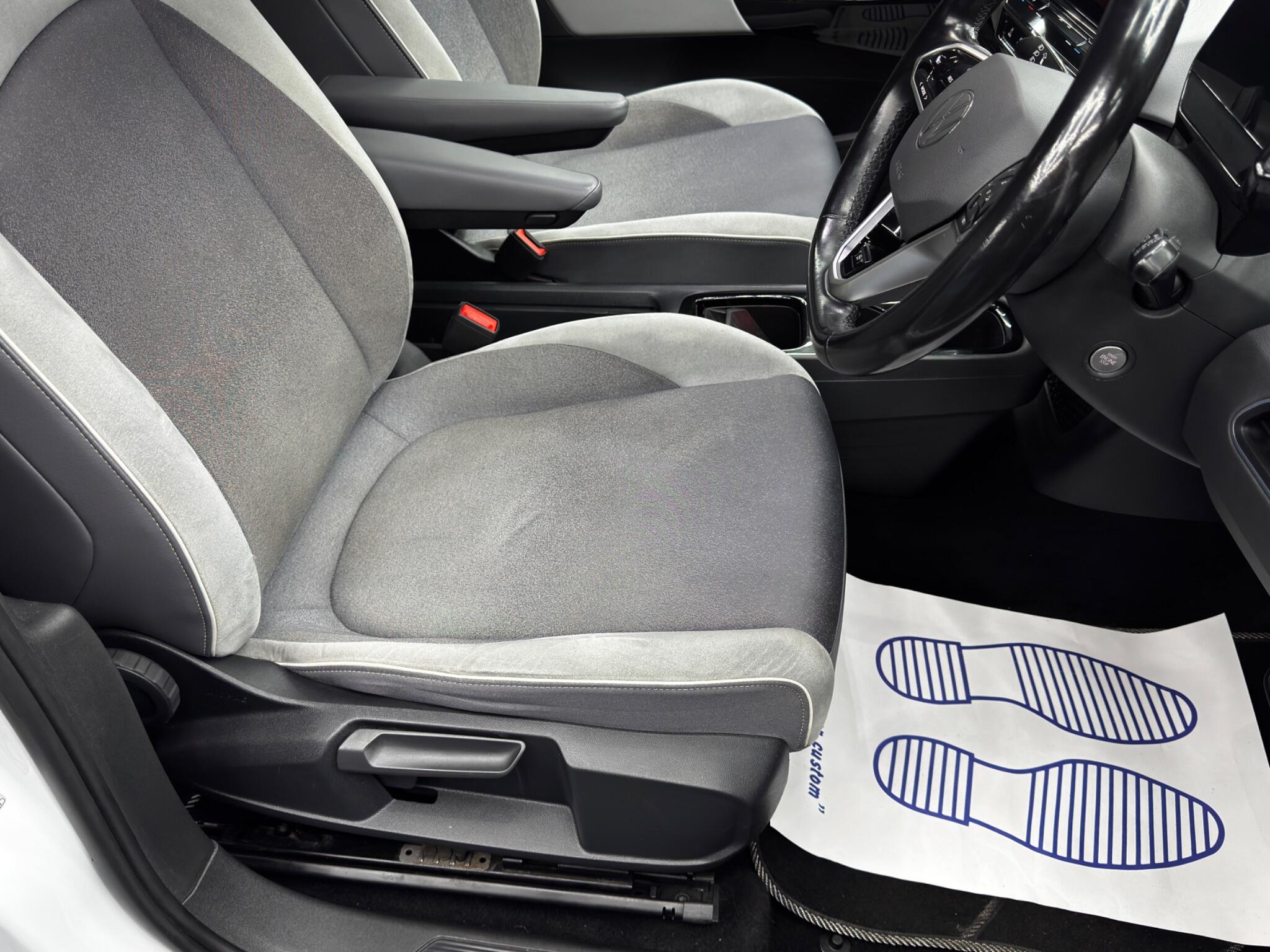 Volkswagen Id.3 view 13