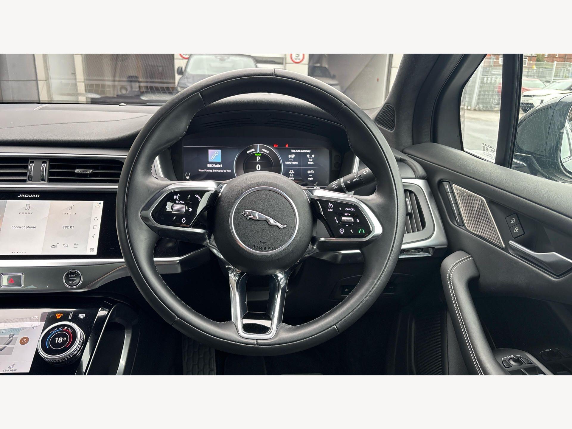 Jaguar I-Pace view 18