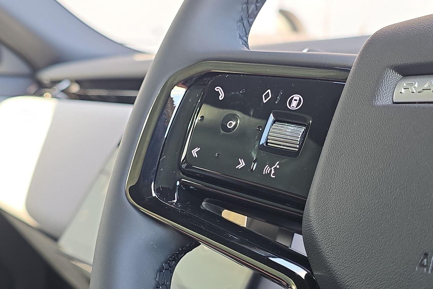 Land Rover Range Rover Evoque view 33