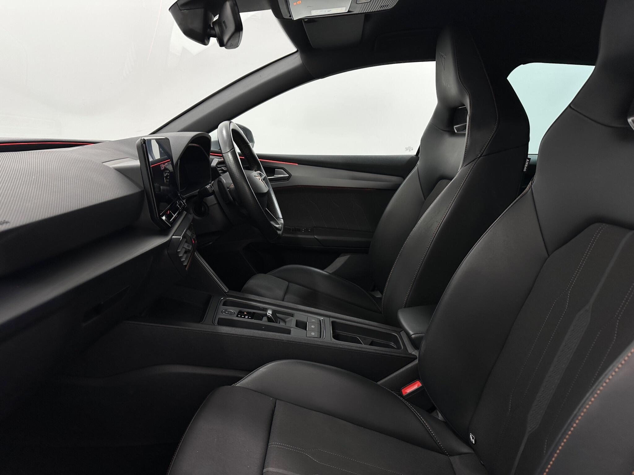Cupra Leon view 35