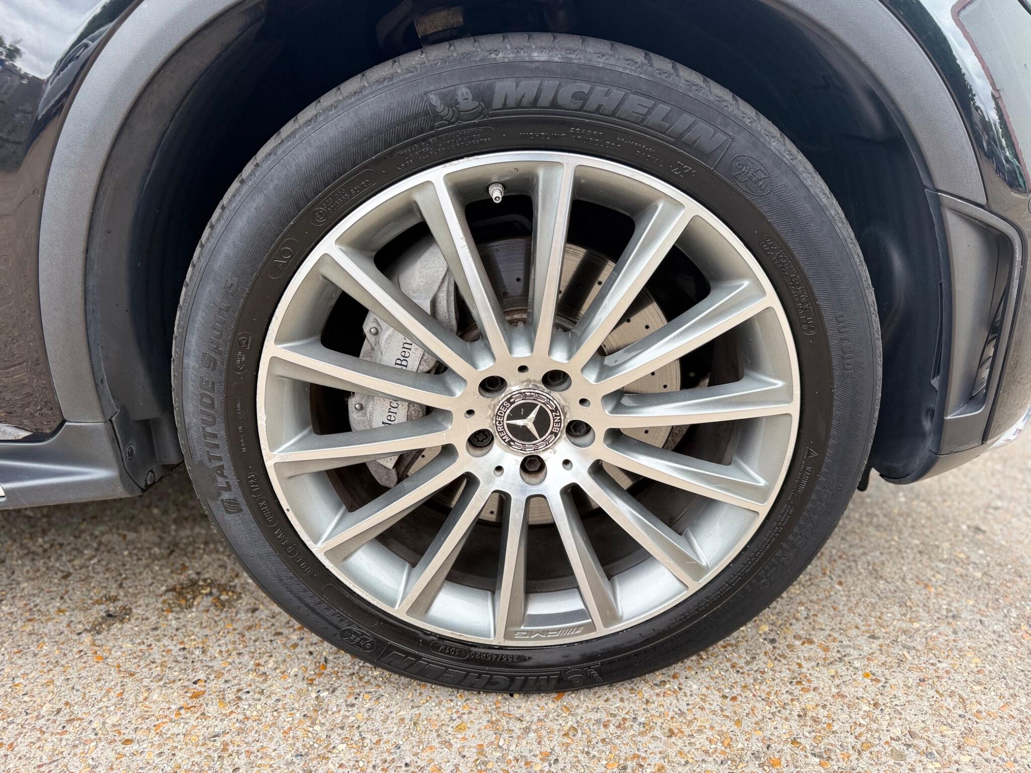 Mercedes-Benz GLC view 29