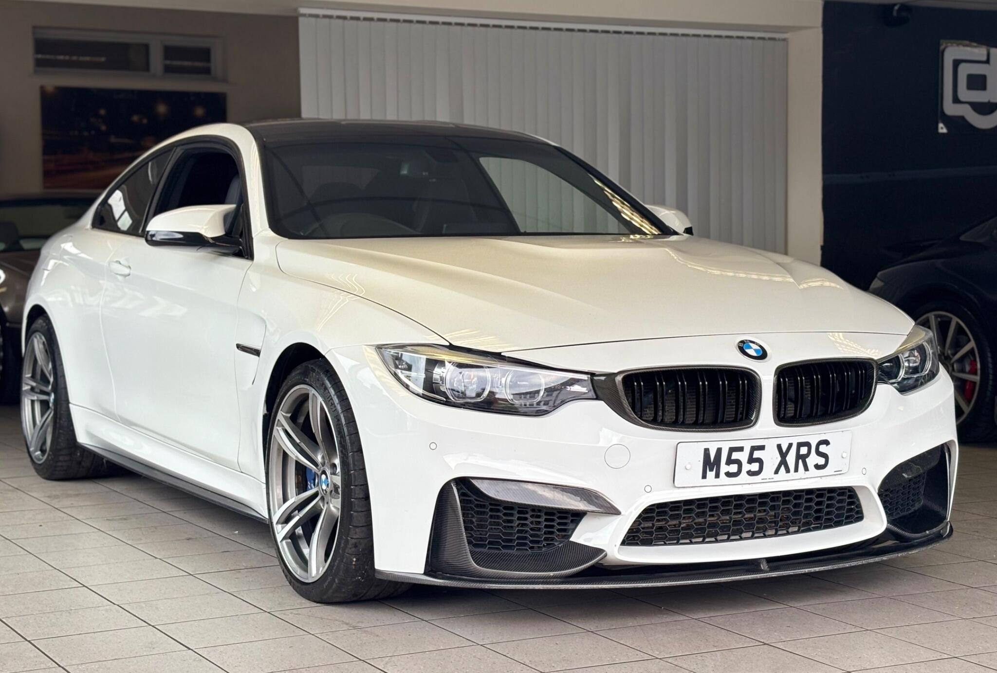 BMW M4 view 5