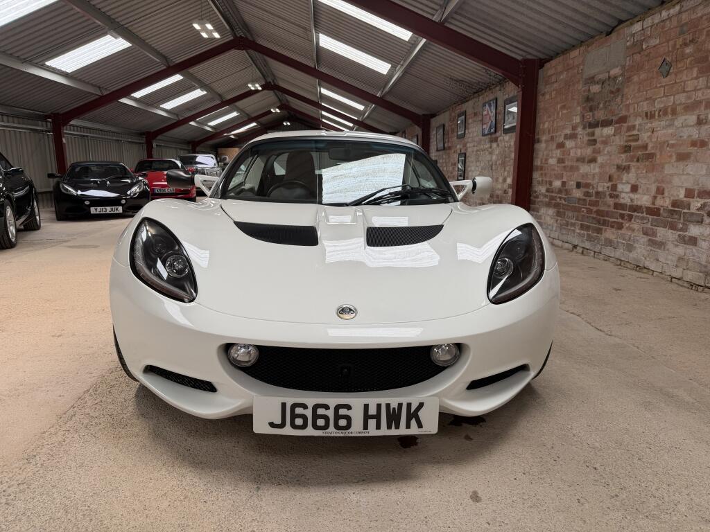Lotus Elise view 3