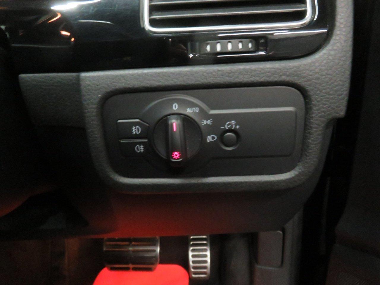 Volkswagen Touareg view 52