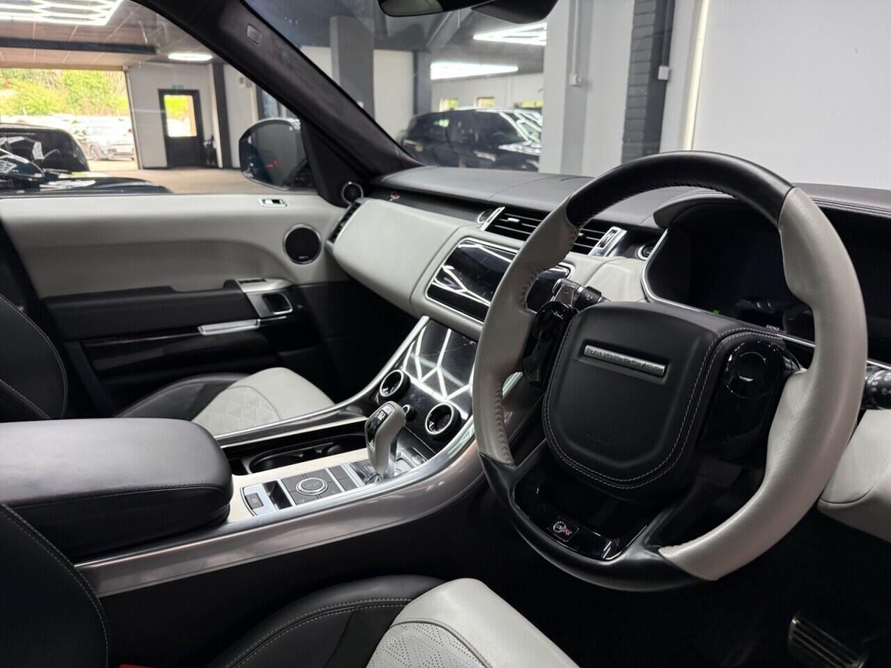 Land Rover Range Rover Sport view 39