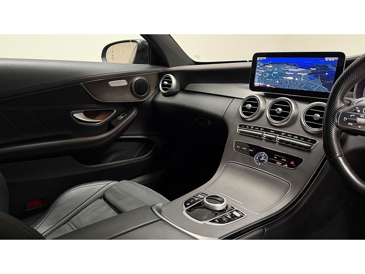Mercedes-Benz C-Class view 16