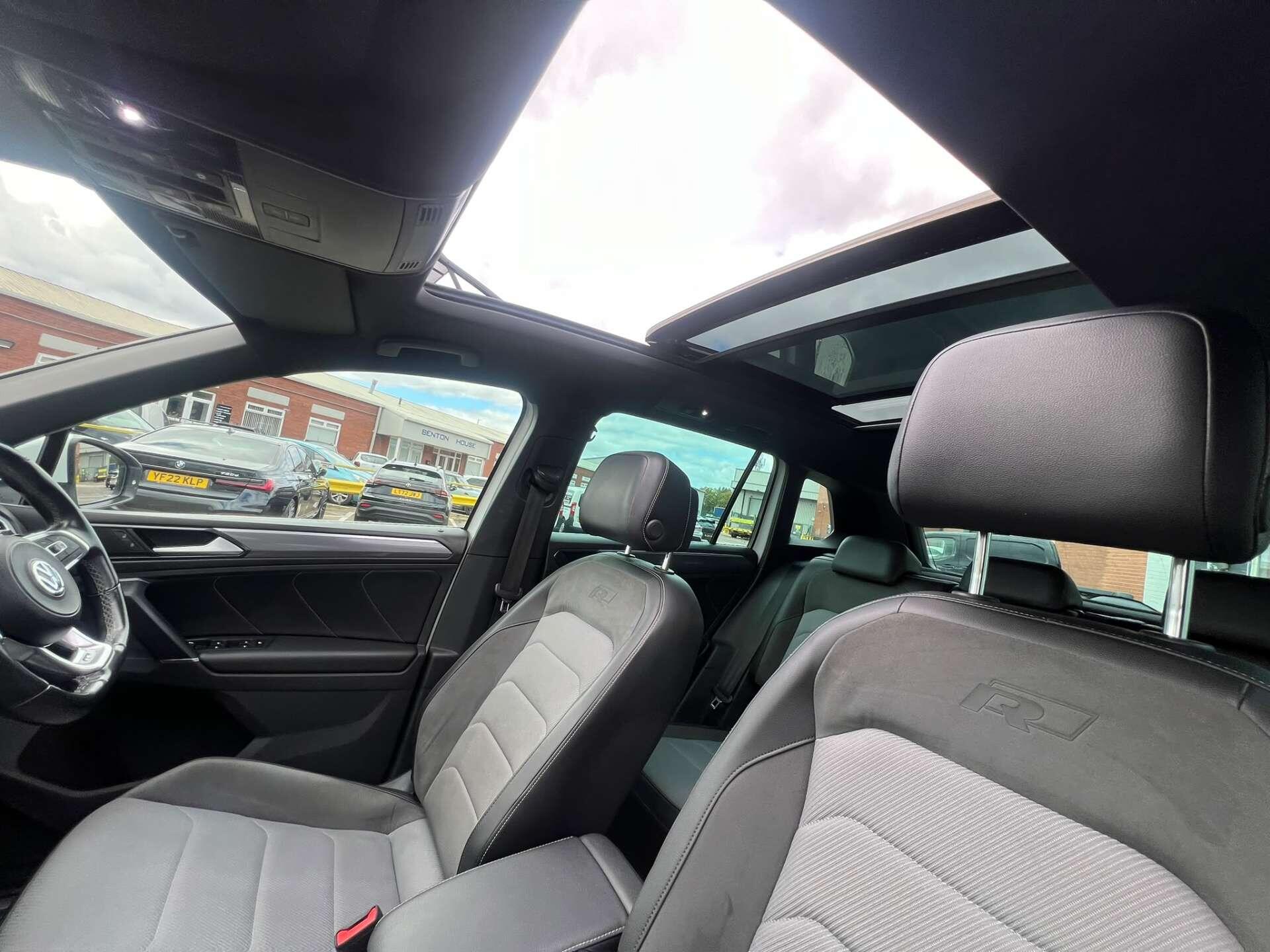 Volkswagen Tiguan view 31