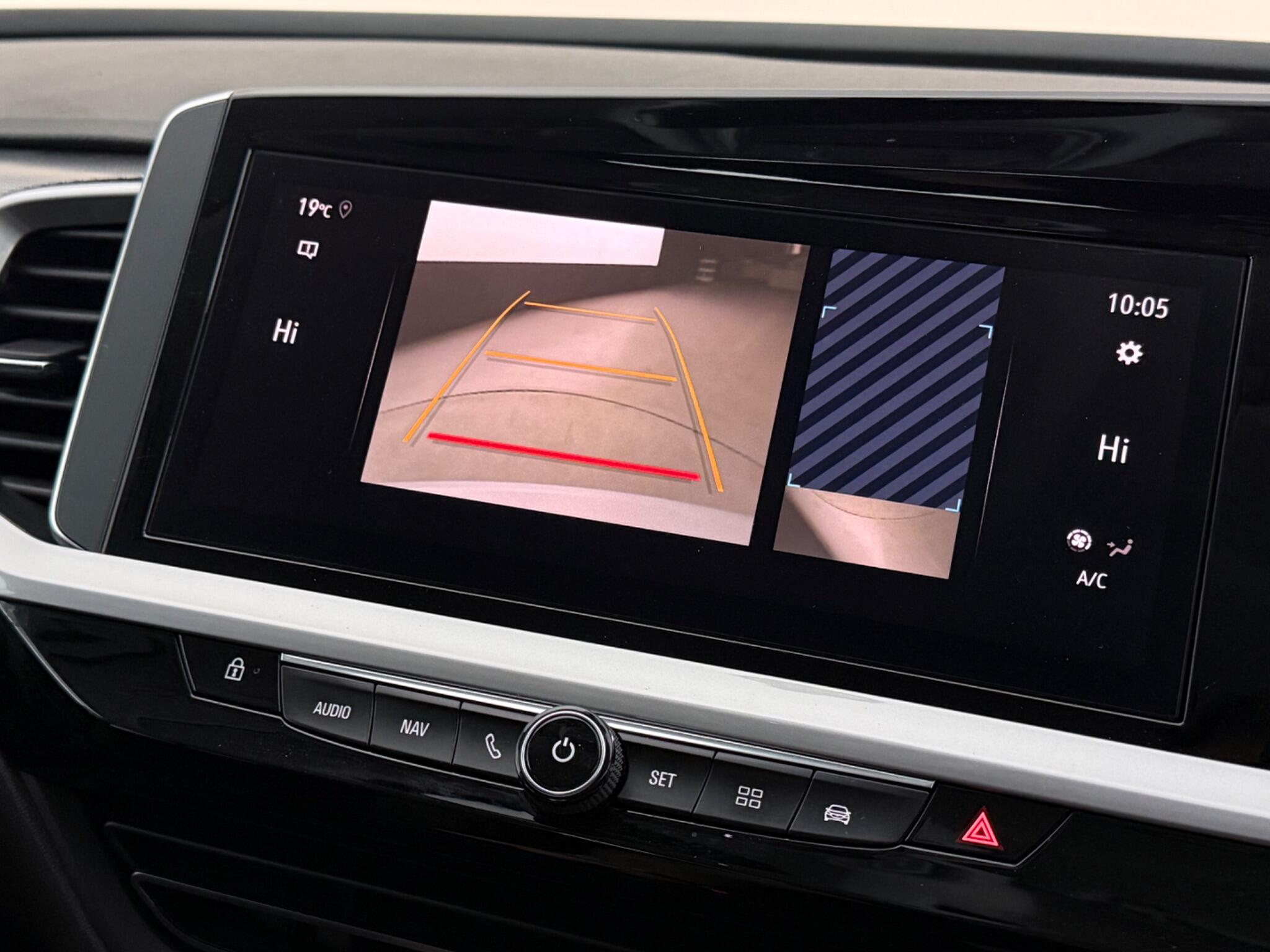 Vauxhall Grandland view 25