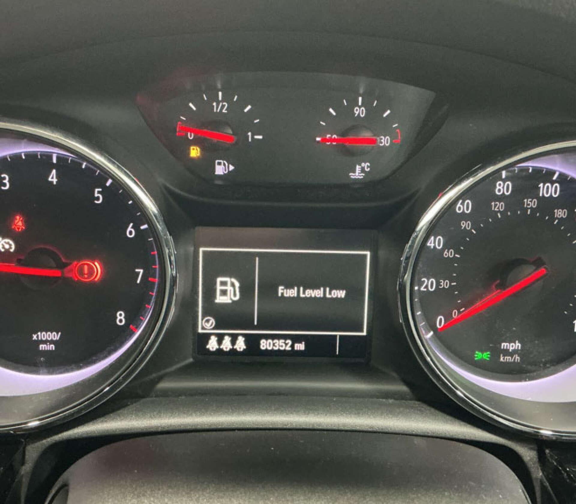 Vauxhall Astra view 6