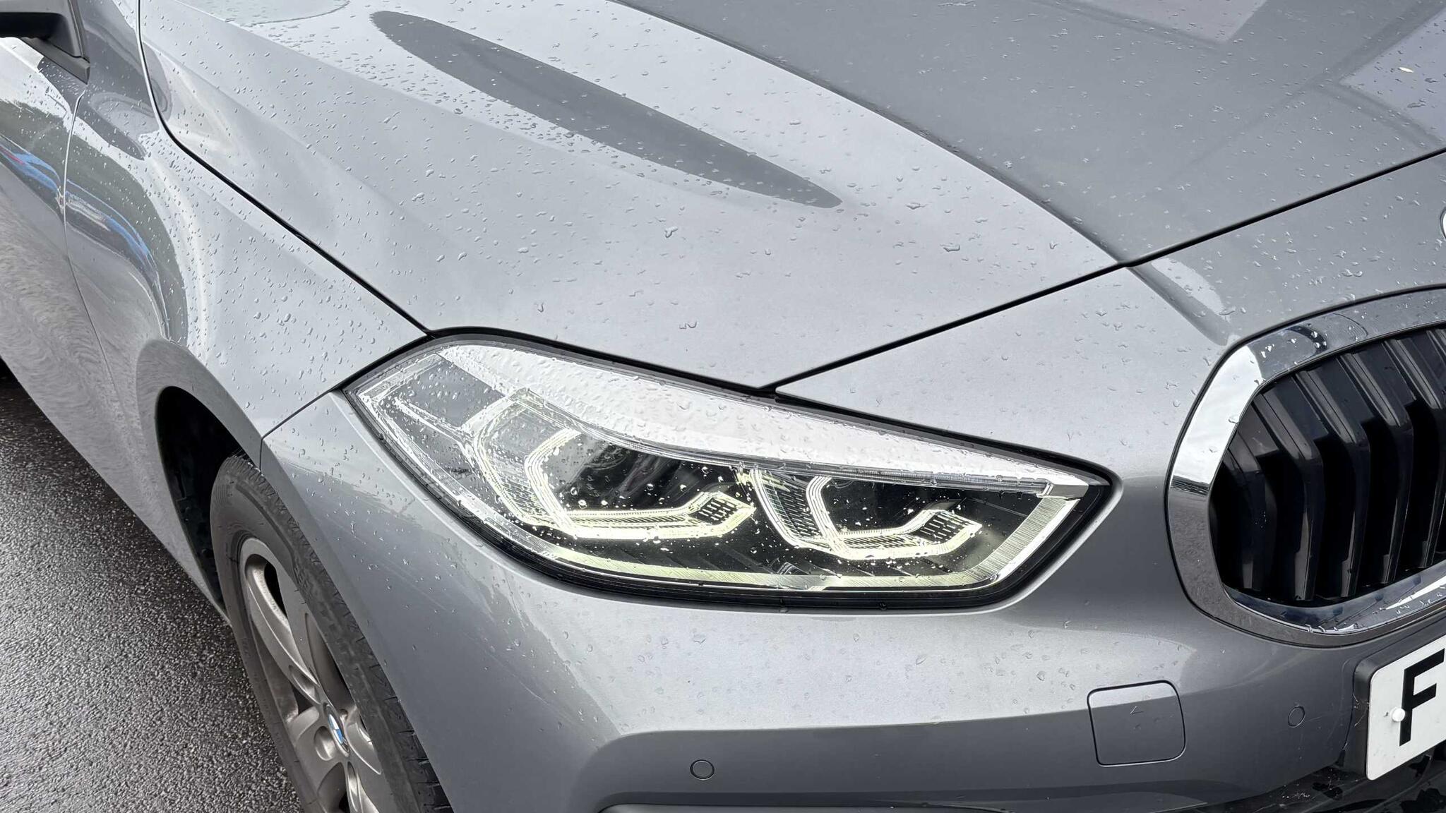 BMW 1 Series view 33