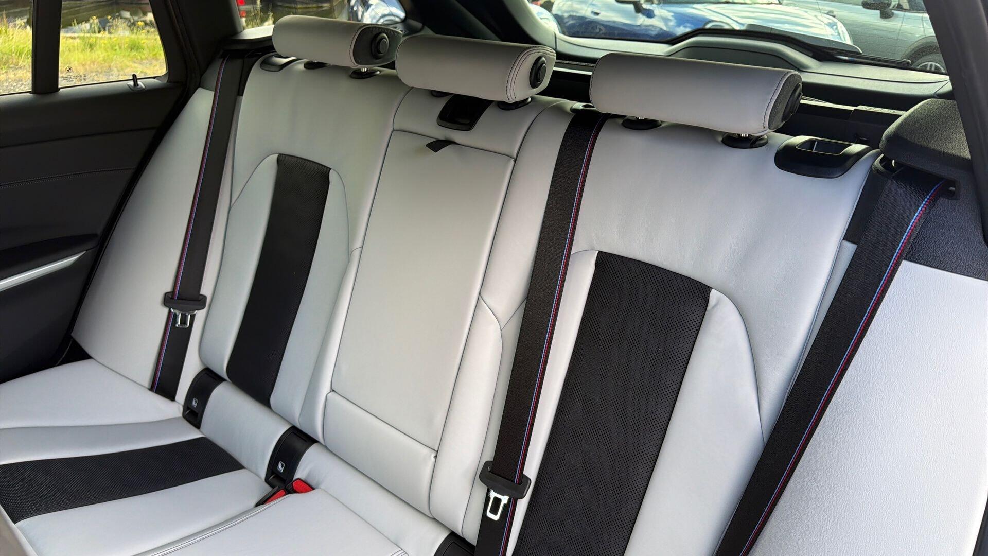 BMW M3 view 12