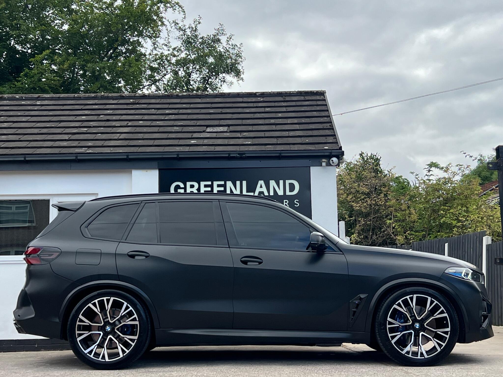 BMW X5 view 34