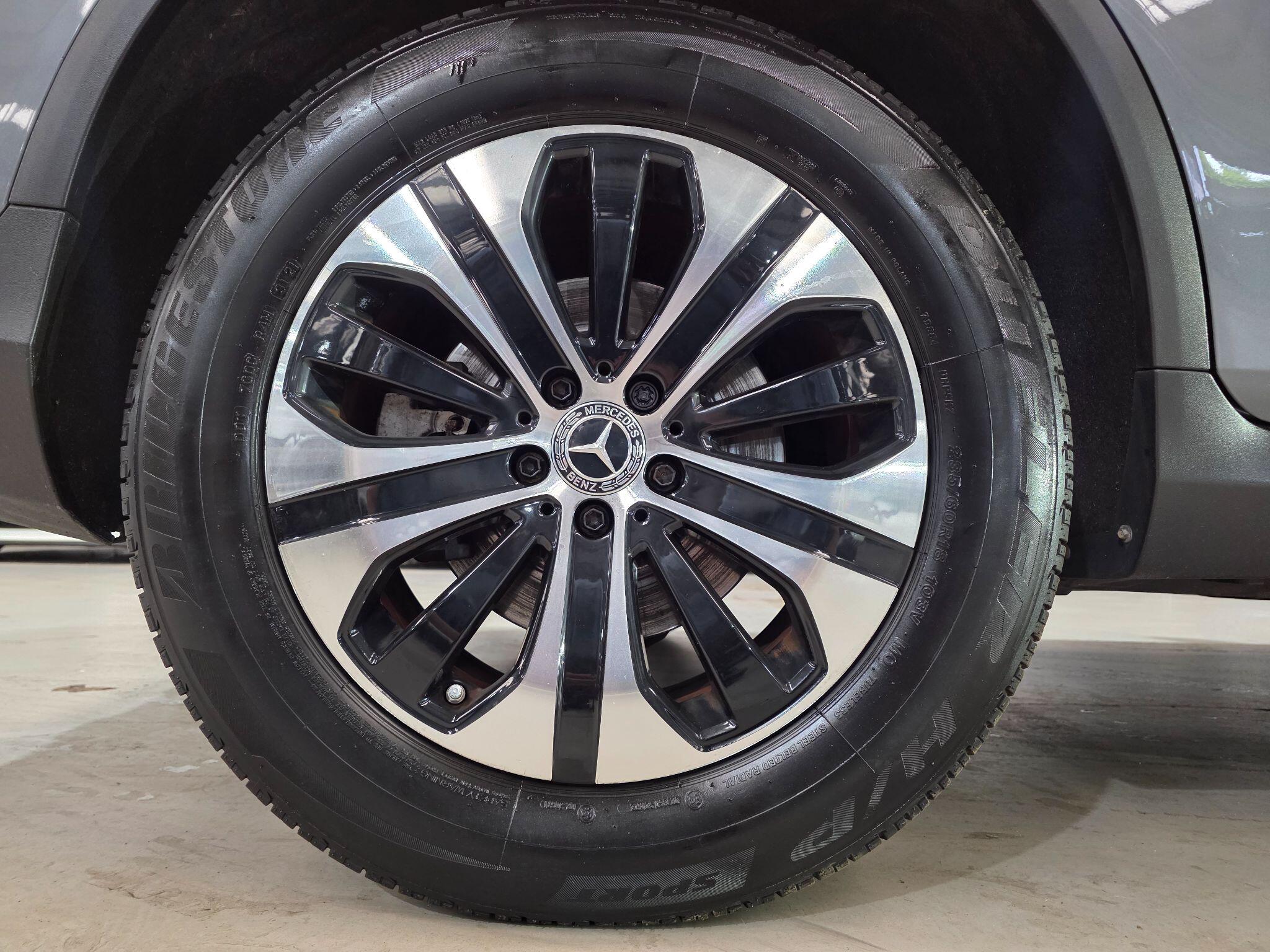Mercedes-Benz GLC view 33