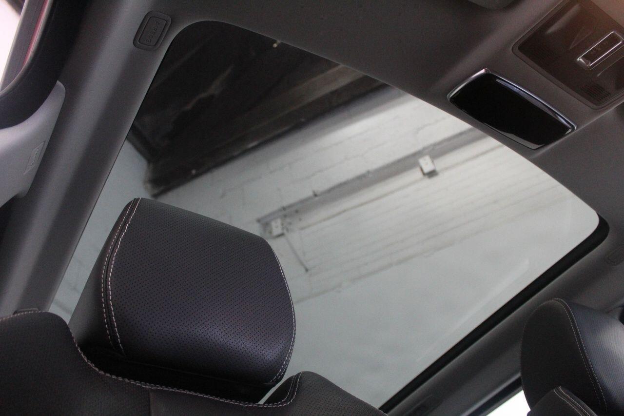 Land Rover Range Rover Evoque view 32