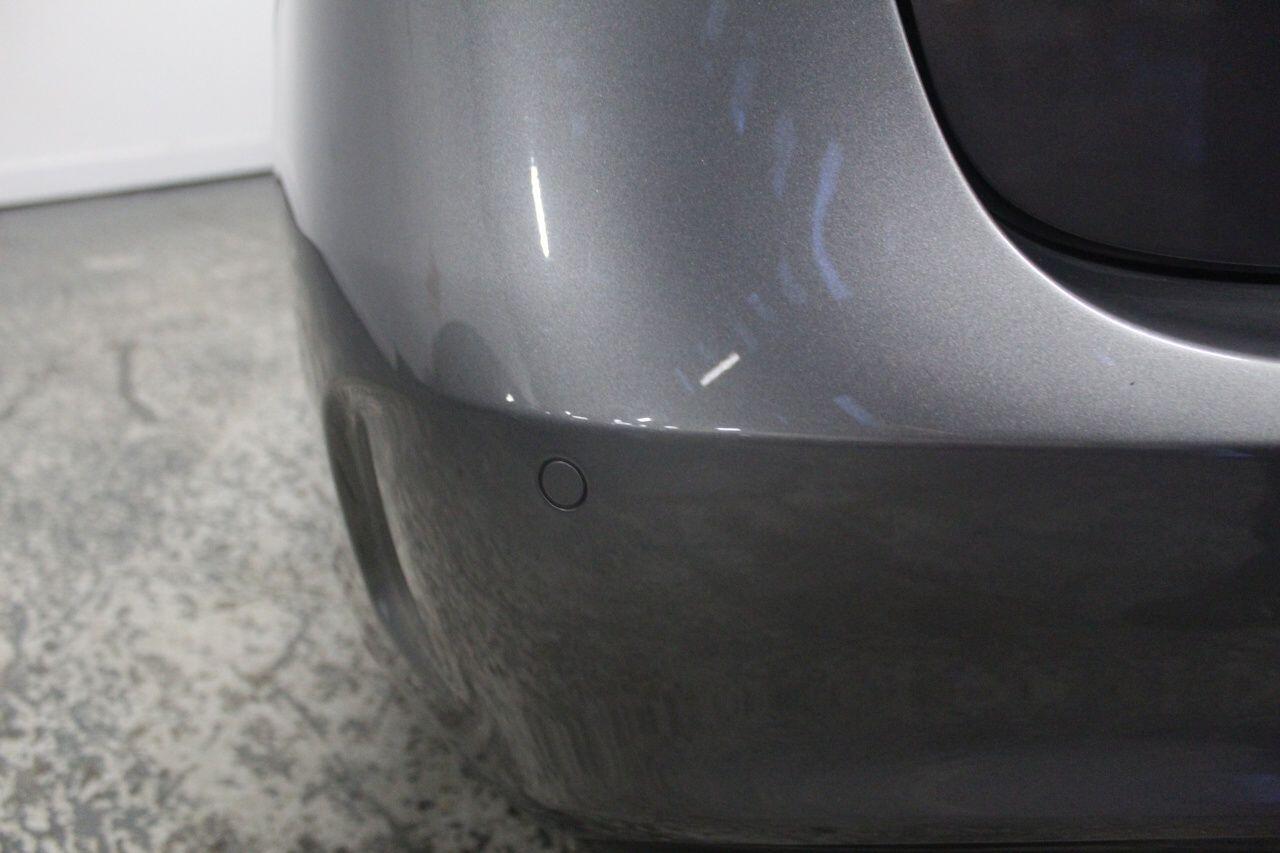 Mercedes-Benz B-Class view 17