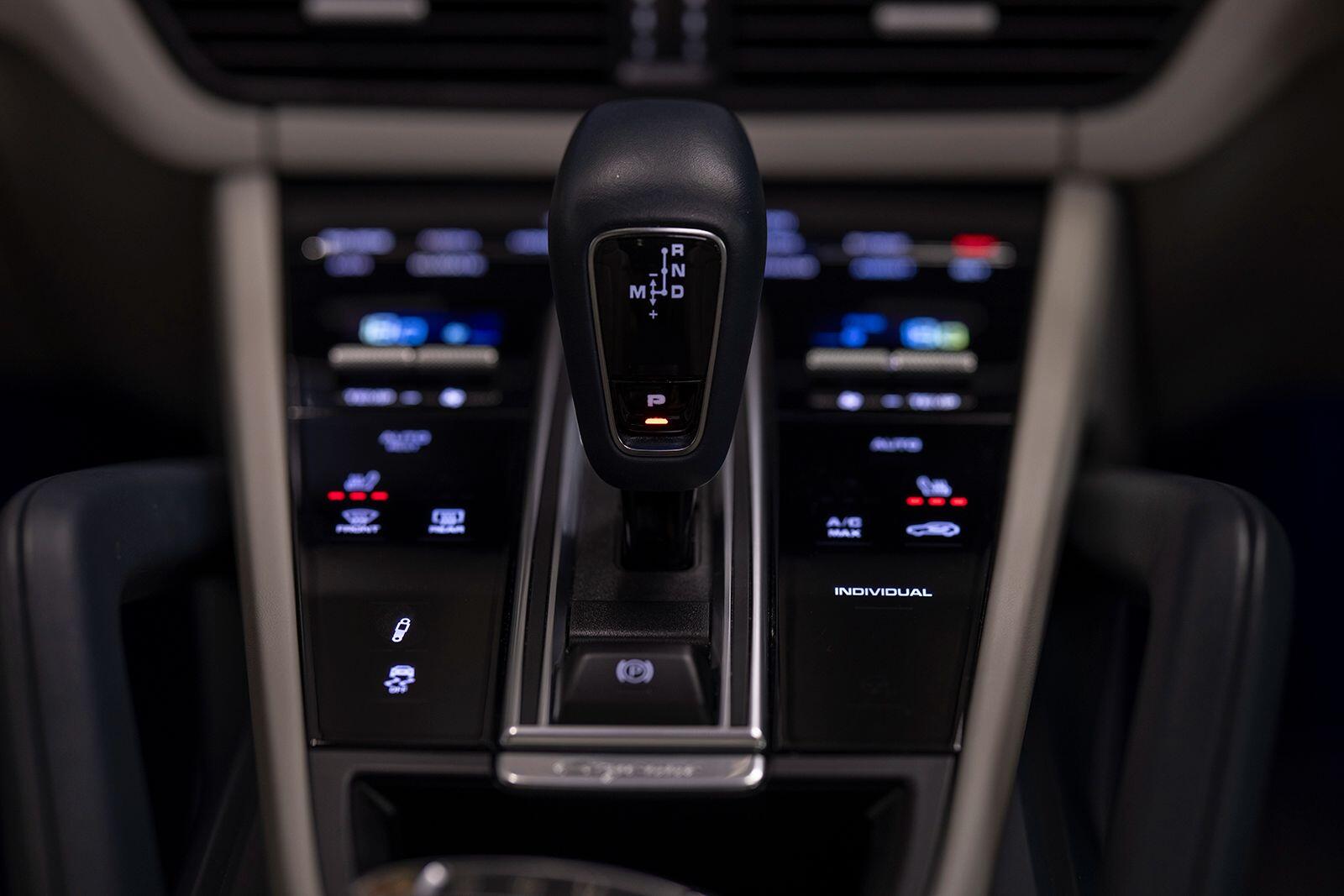 Porsche Cayenne view 65
