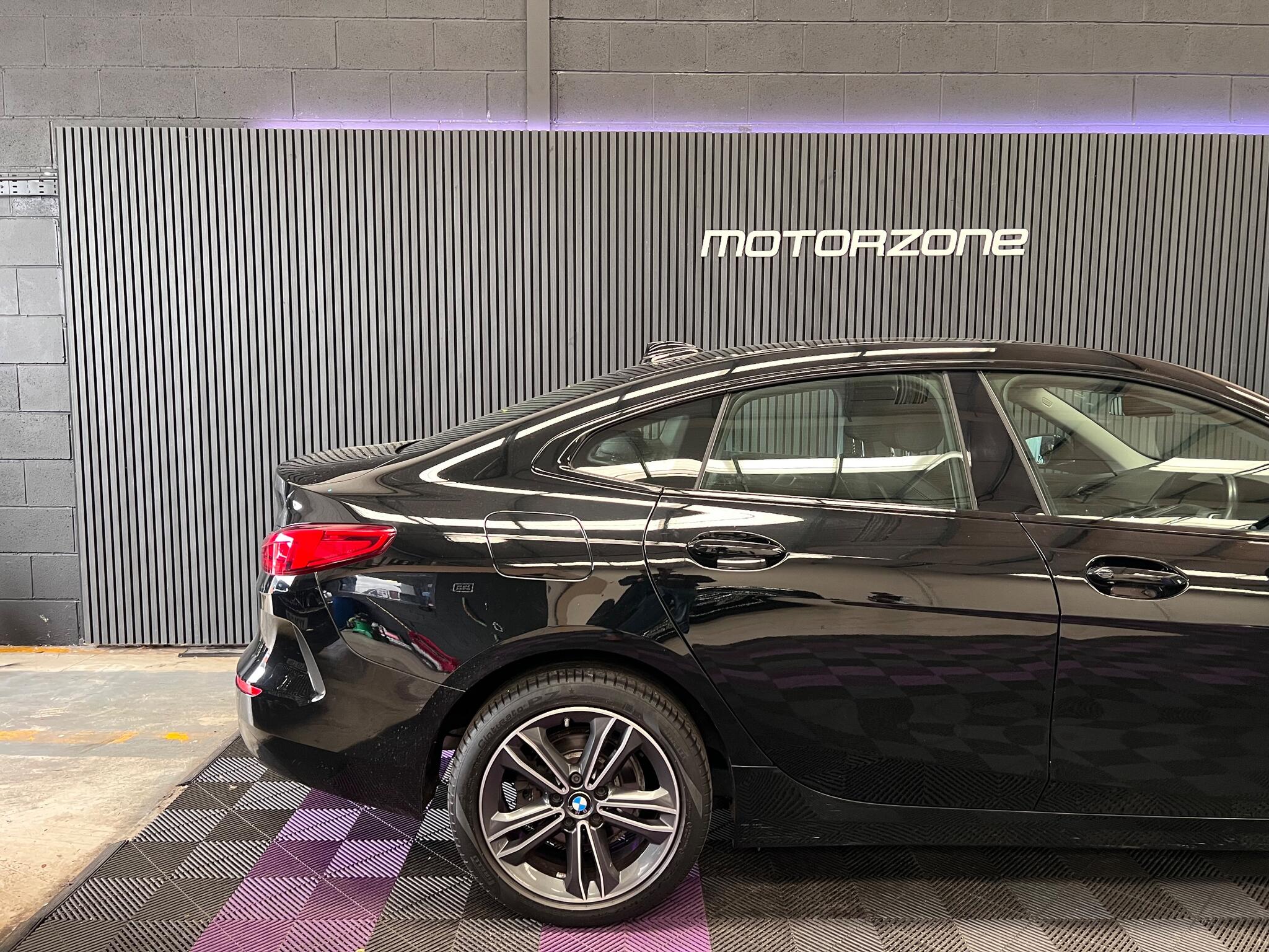 BMW 2 Series view 7