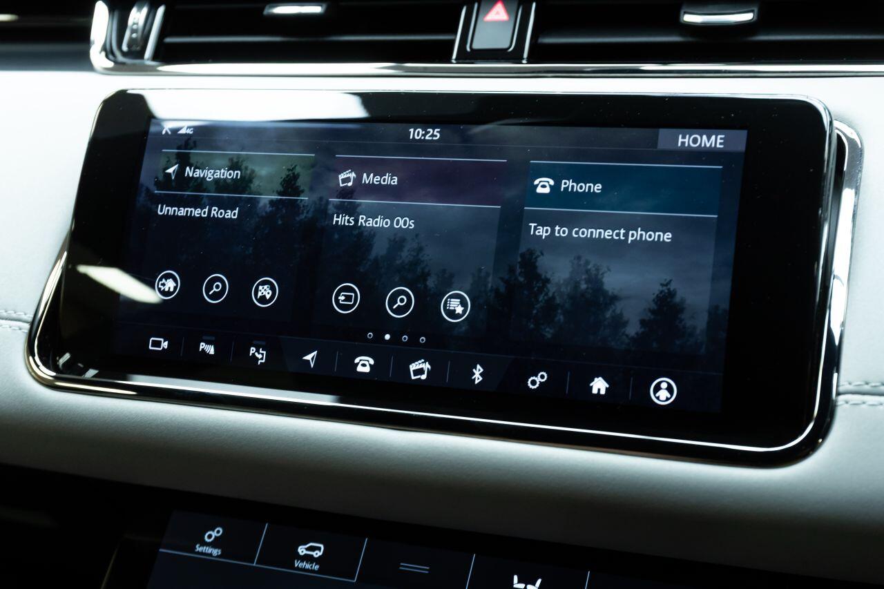 Land Rover Range Rover Evoque view 23