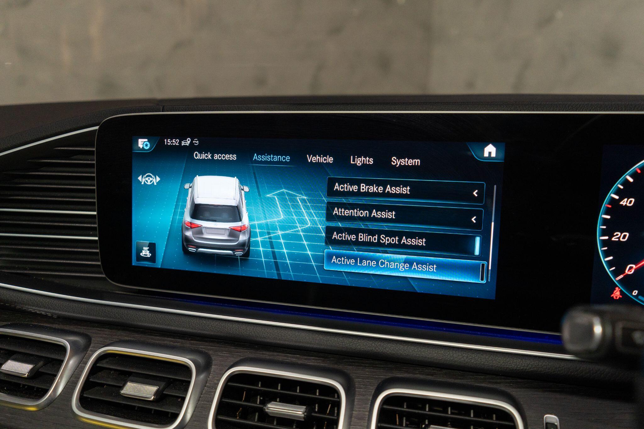 Mercedes-Benz GLE view 28