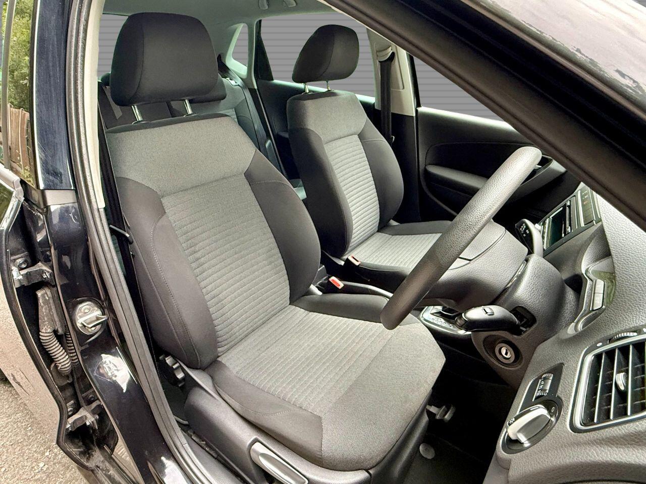 Volkswagen Polo view 15