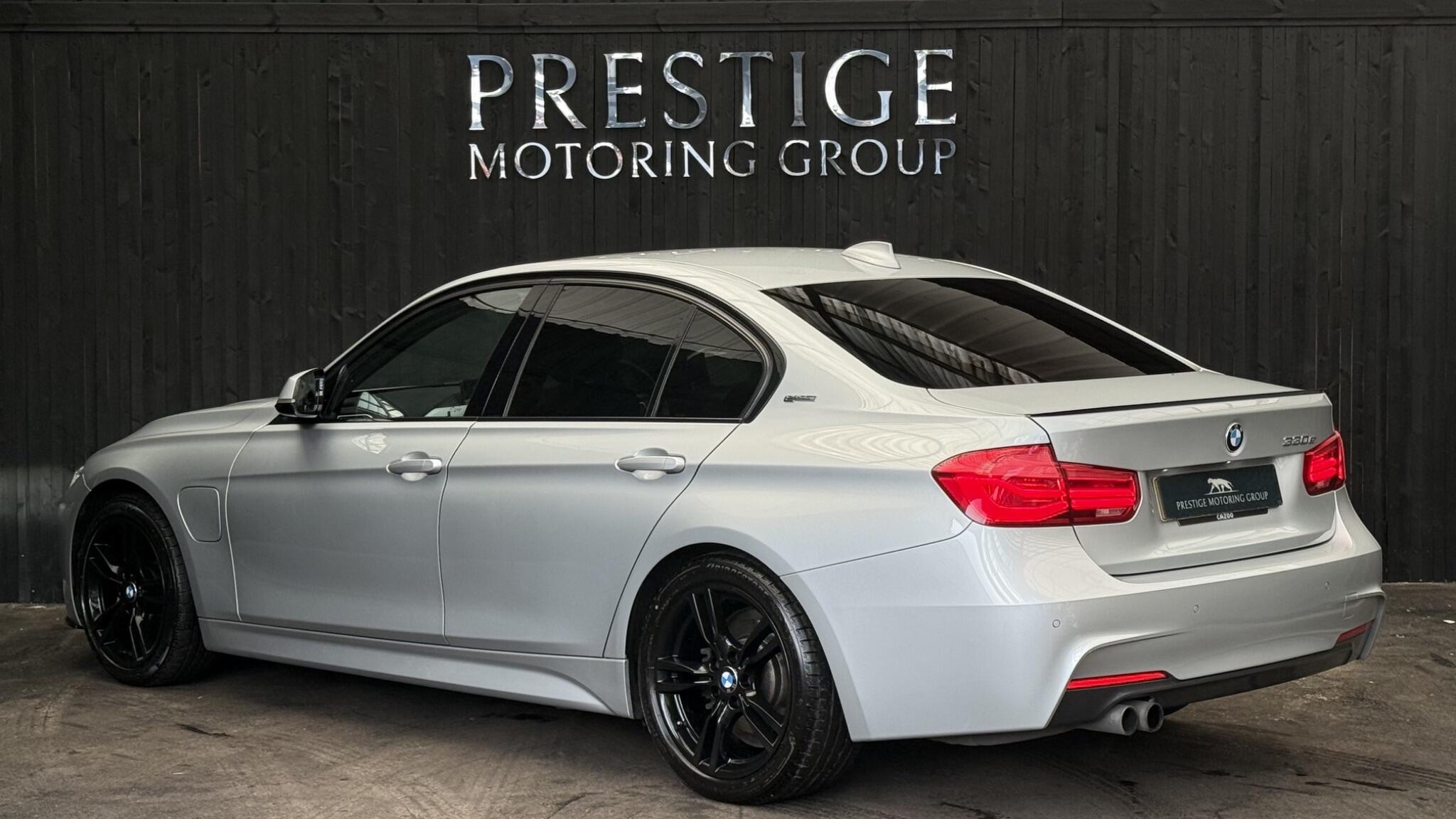 BMW 3 Series view 12