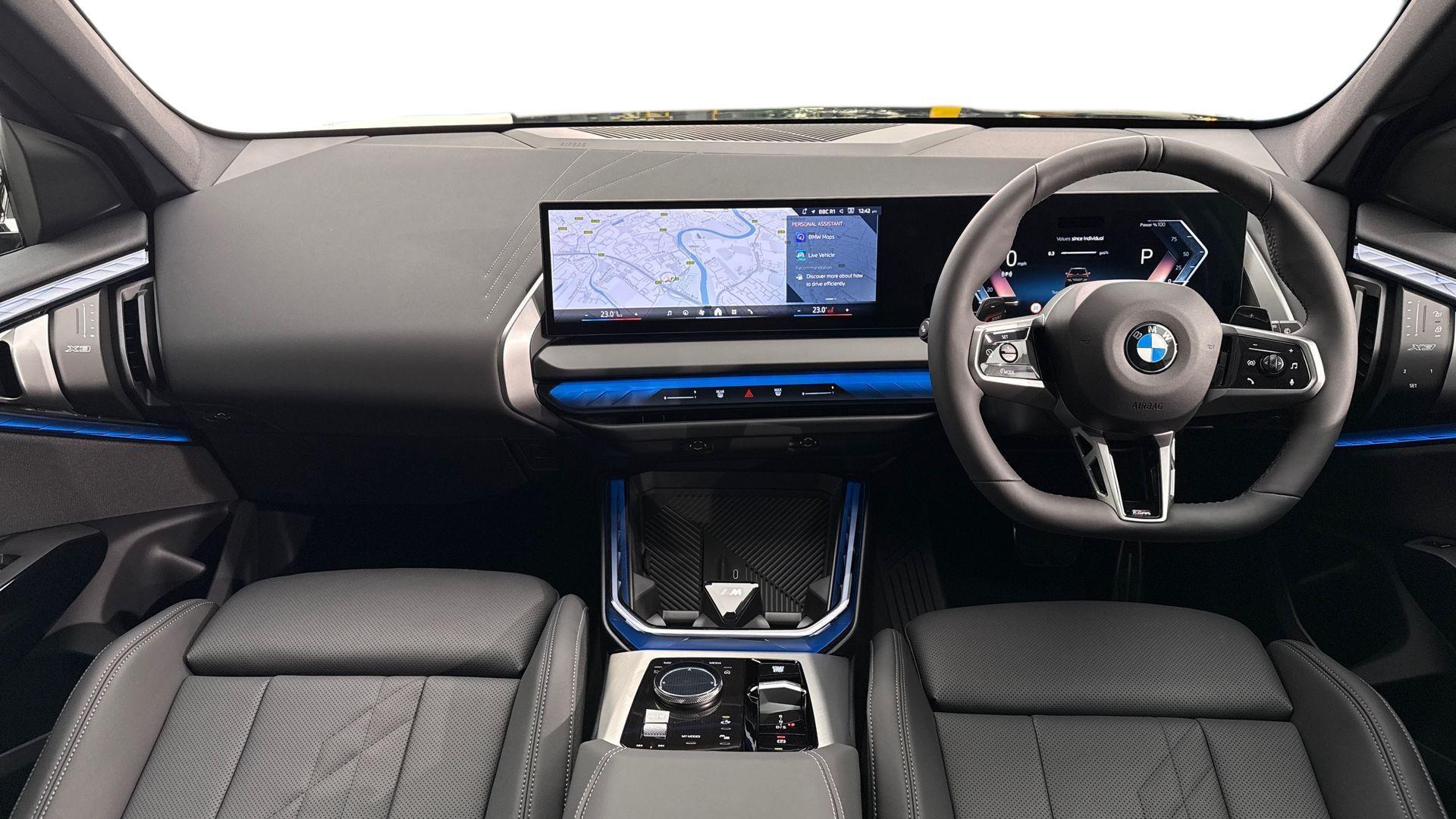 BMW X3 view 4