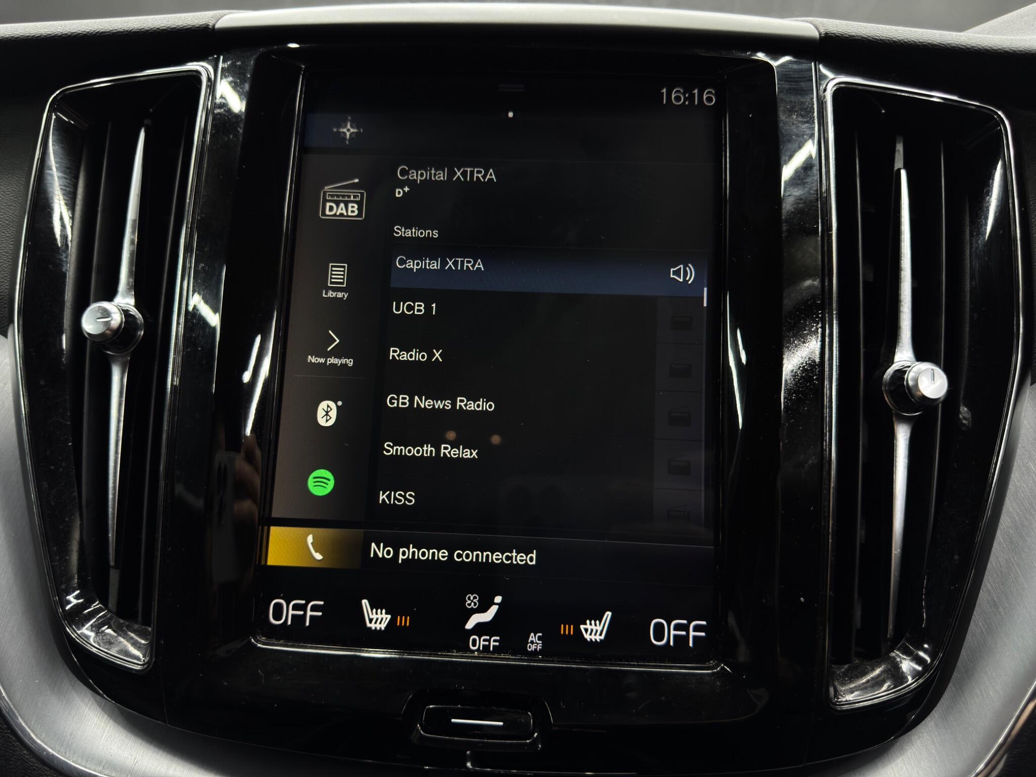 Volvo XC60 view 31