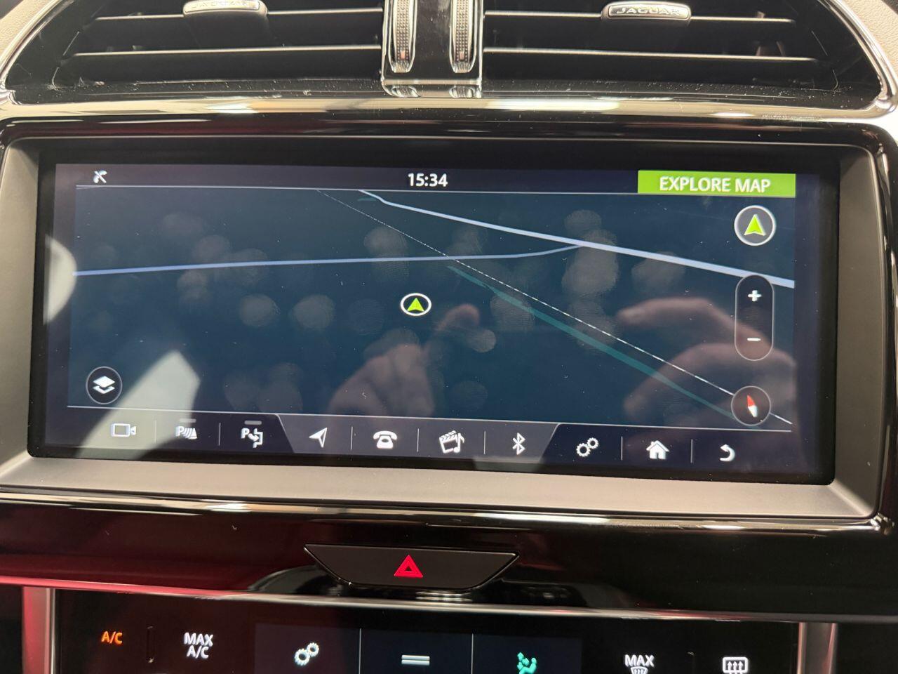 Jaguar Xe view 31