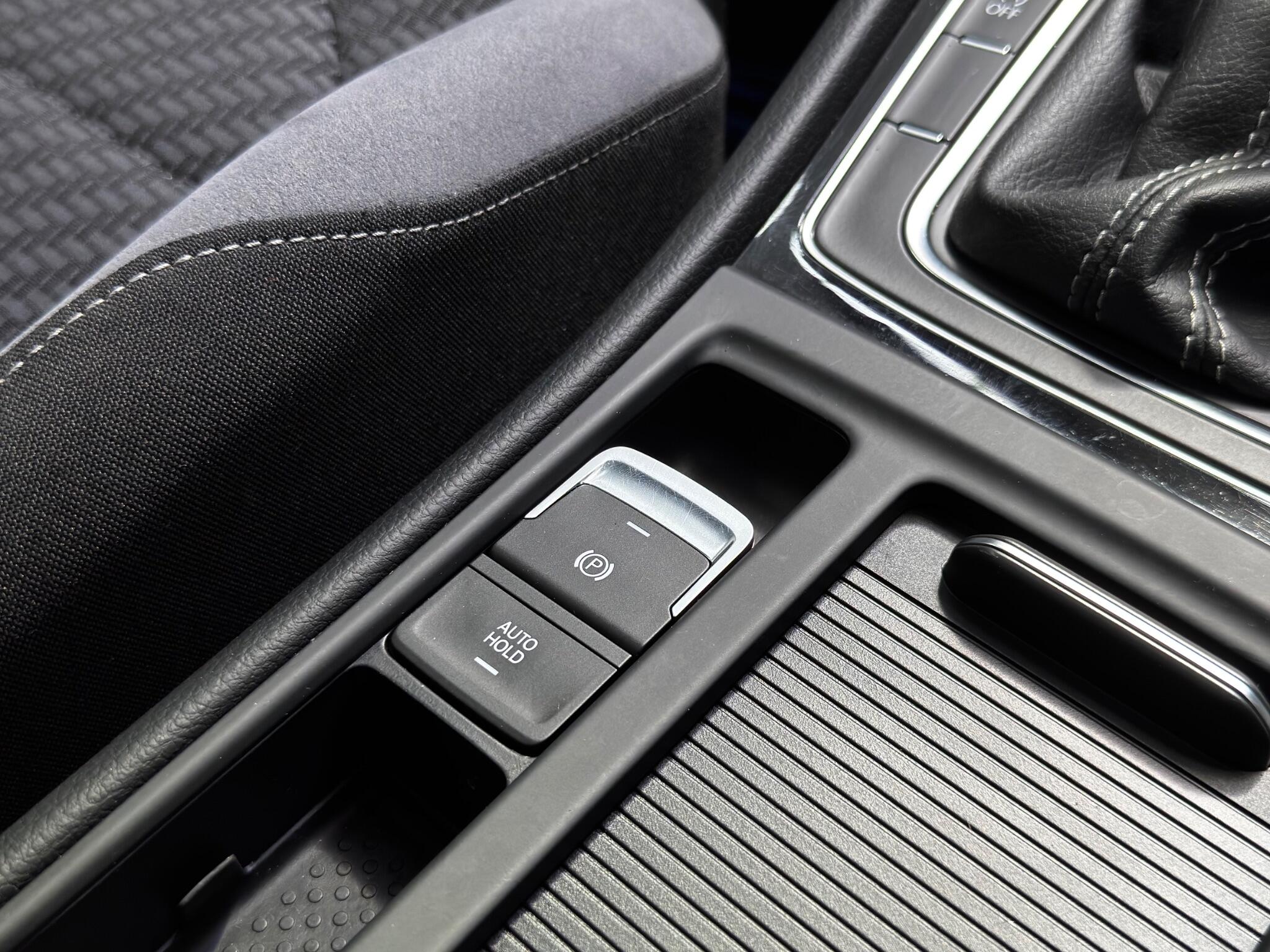 Volkswagen Golf view 35