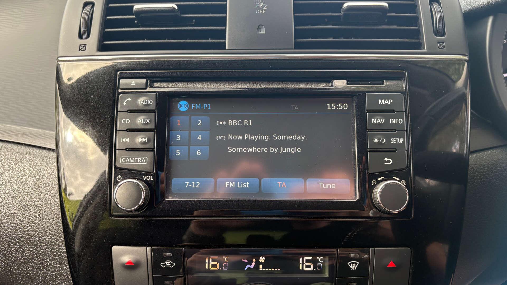 Nissan Pulsar view 24