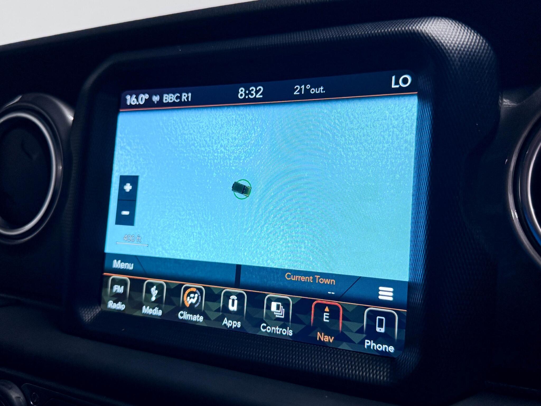 Jeep Wrangler view 34