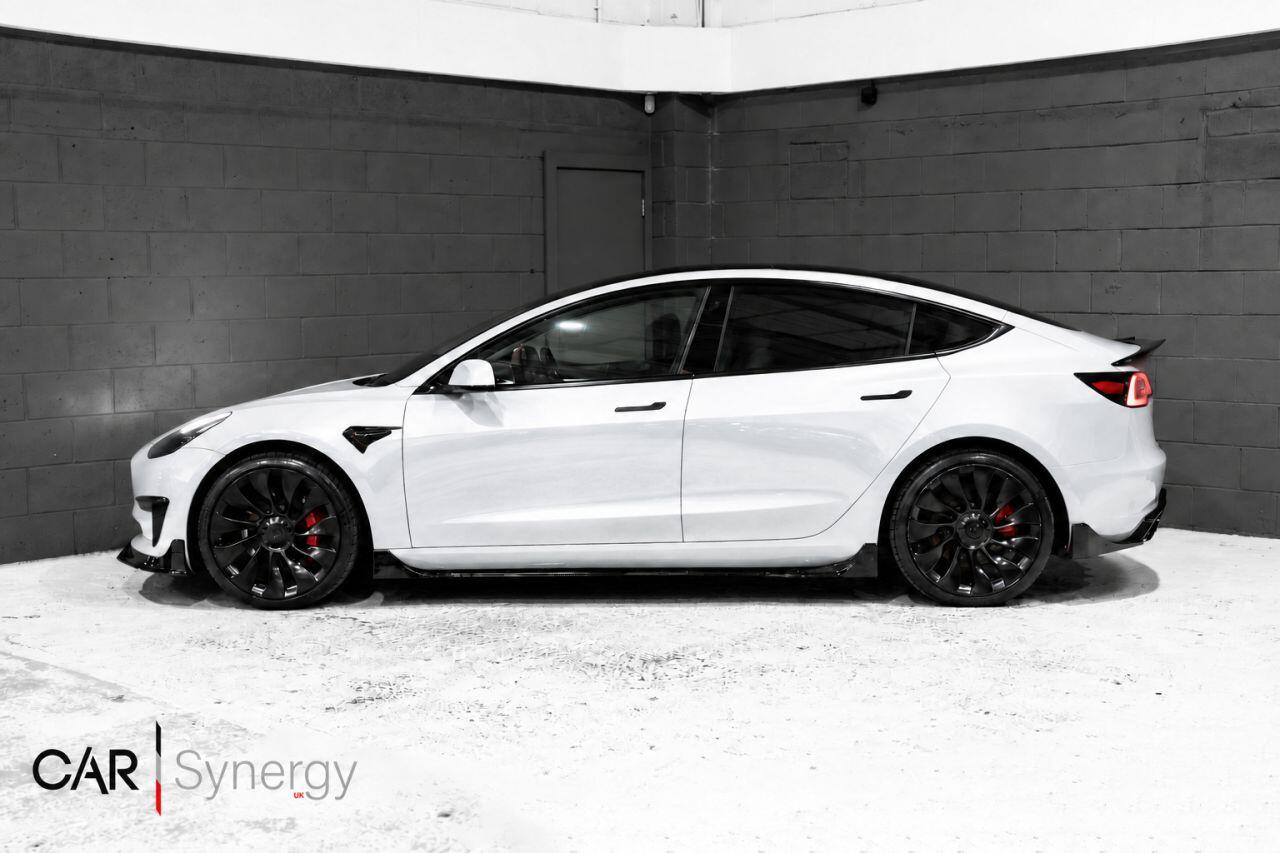 Tesla Model 3 view 4