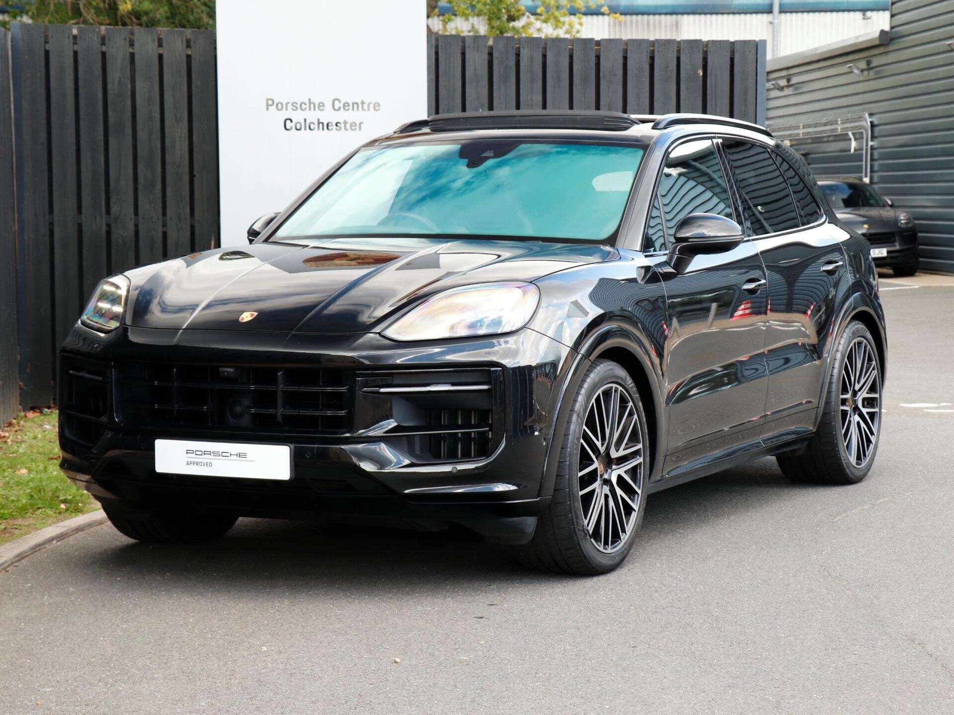 Porsche Cayenne view 35