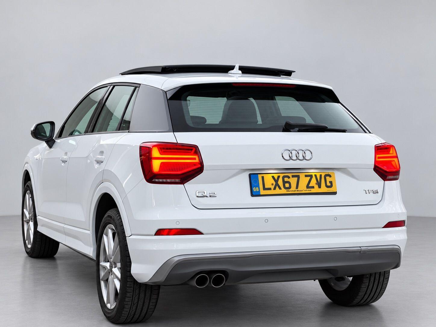 Audi Q2 view 9