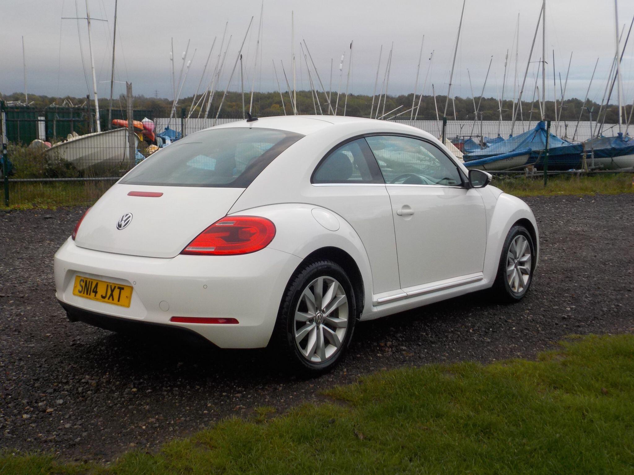 Volkswagen Beetle 1.6 TDI BlueMotion Tech Design Euro 5 (s/s) 3dr