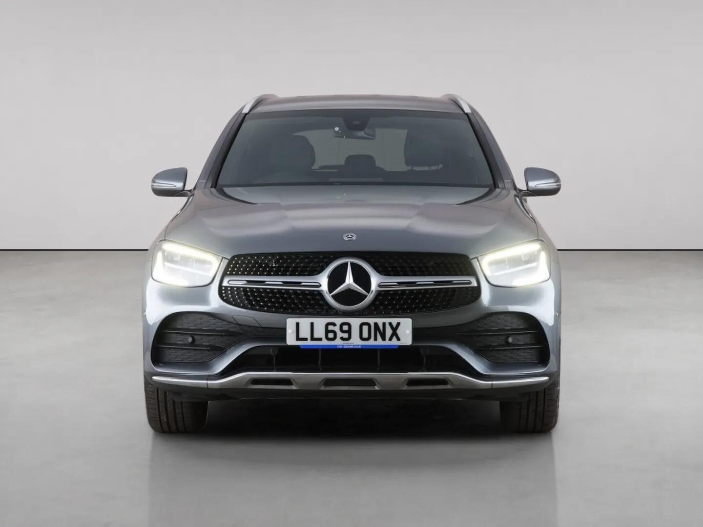 Mercedes-Benz GLC view 5